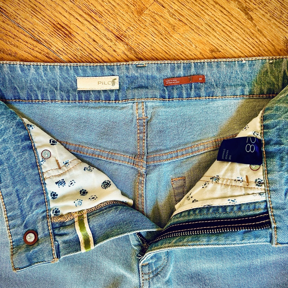 NWOT Anthro Pilcro The Vintage Straight Jeans 28 Aztec stripe light blue wash - Picture 3 of 6